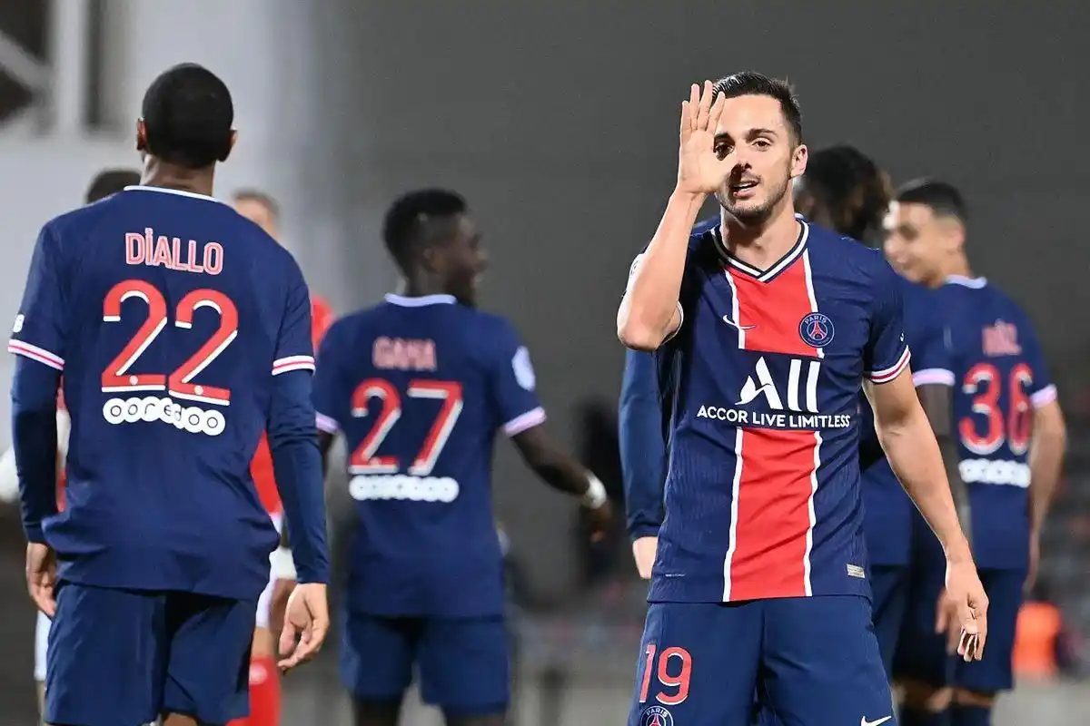 巴黎圣日耳曼再胜对手，继续紧追领头羊的简单介绍