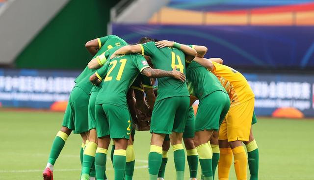 关于提赞梅开二度，摩诺普夺掉四支东京巨人格兰德的信息