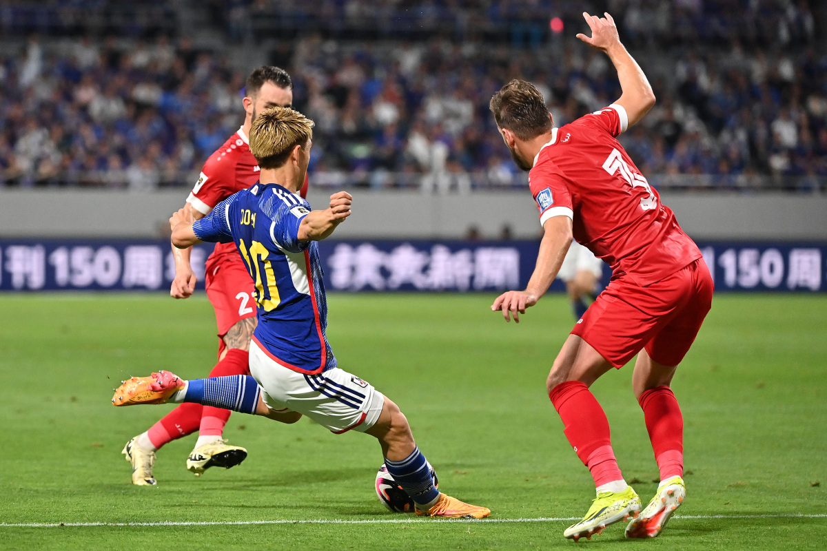 顶尖足球比赛最新动态，胜负激烈不容错过！的简单介绍