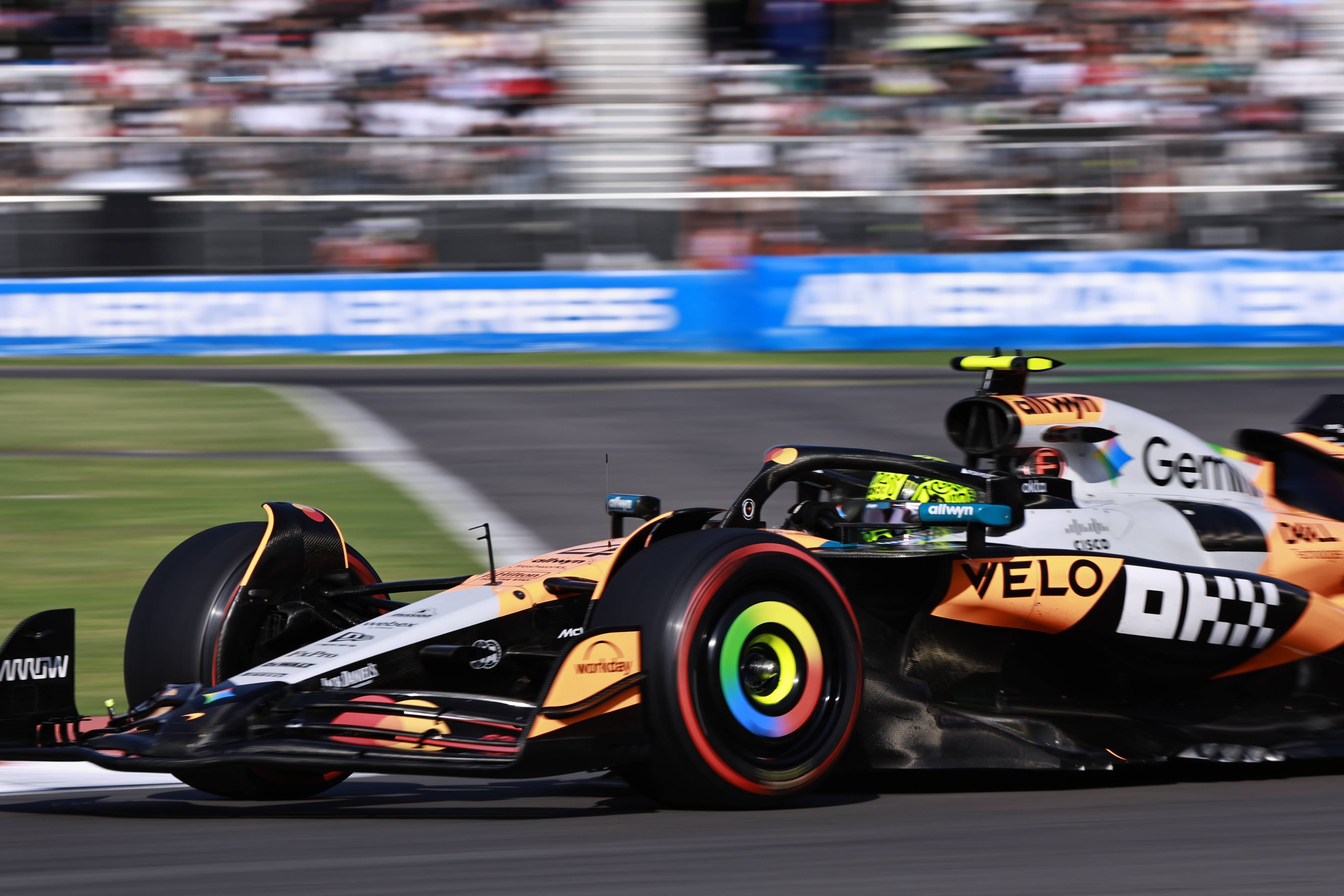 包含法拉利绝杀红牛车队，诺里斯统治全场的词条