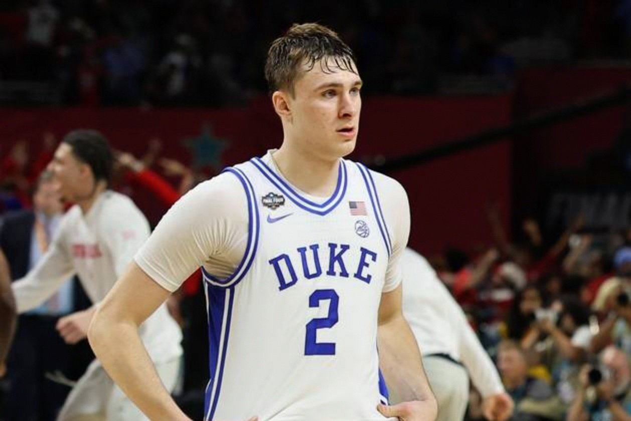 波兰男篮完胜猛龙，浓眉统治全场的简单介绍