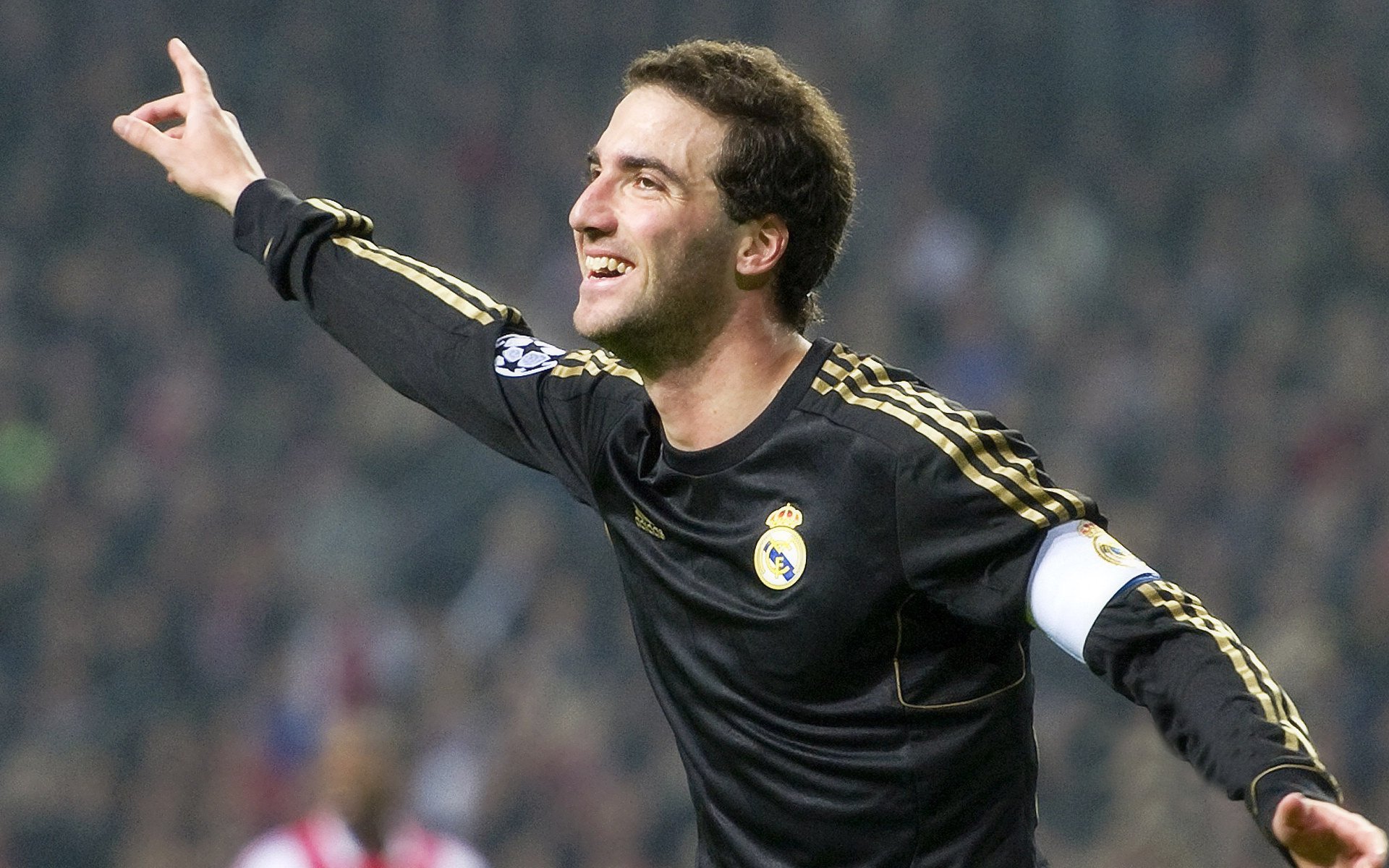 德甲争冠战之夜，马克西比赛走势一手掌控