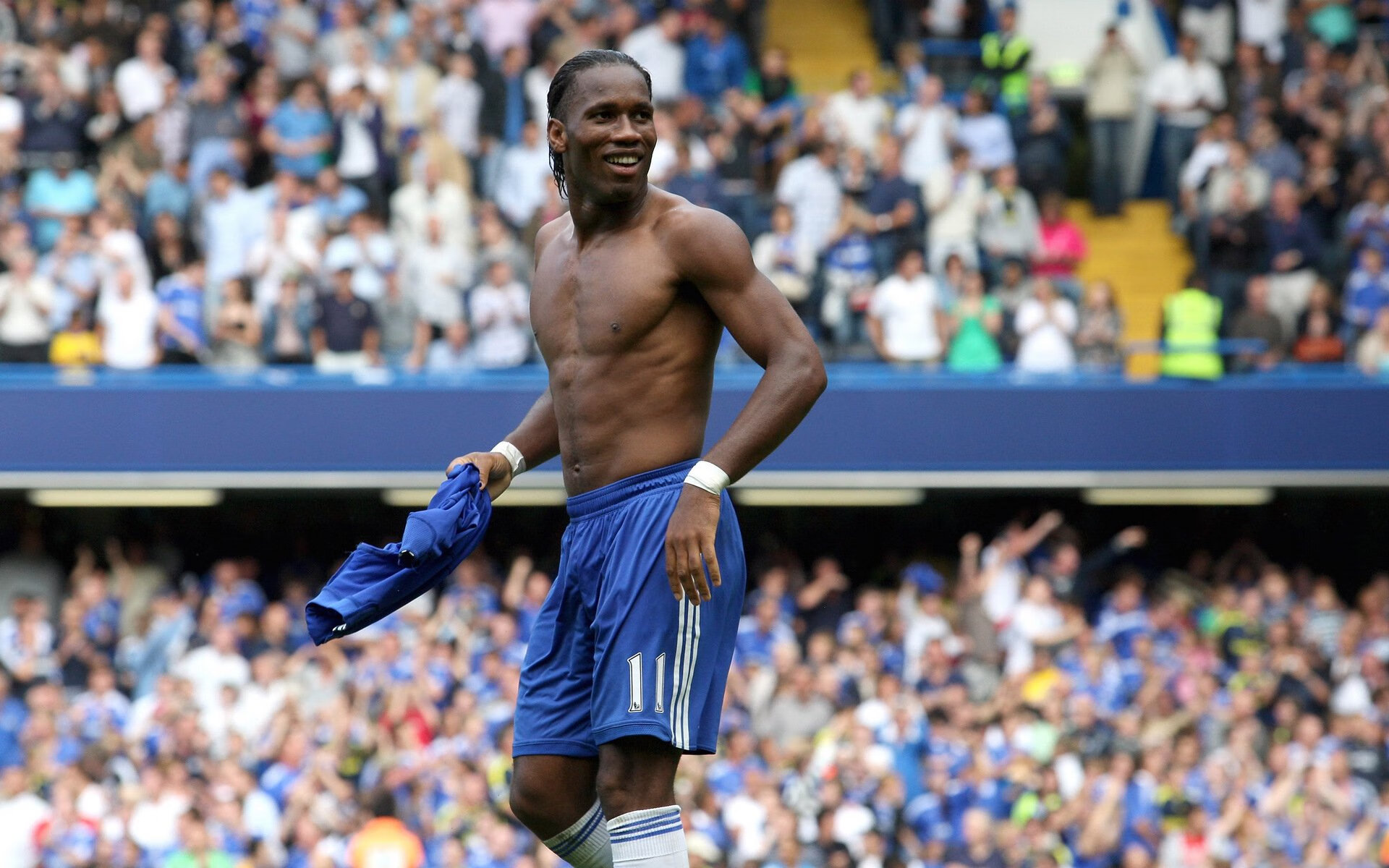 法比尼奥一锤定音，多特蒙德客场踏平雷恩，关键先生的战术价值与精神引领